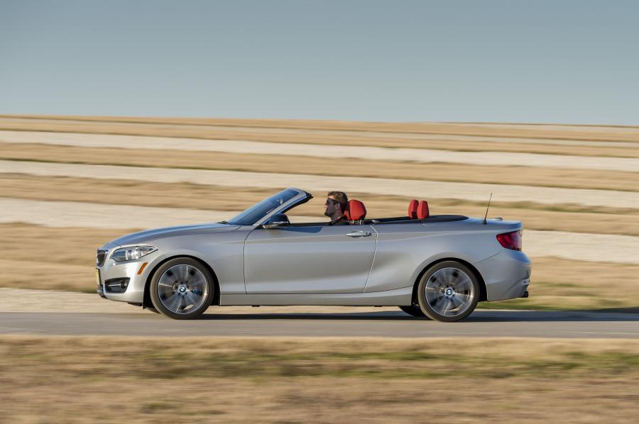  BMW 228i Convertible Sport Line 2015 года  (US) (фото 22 из 30)